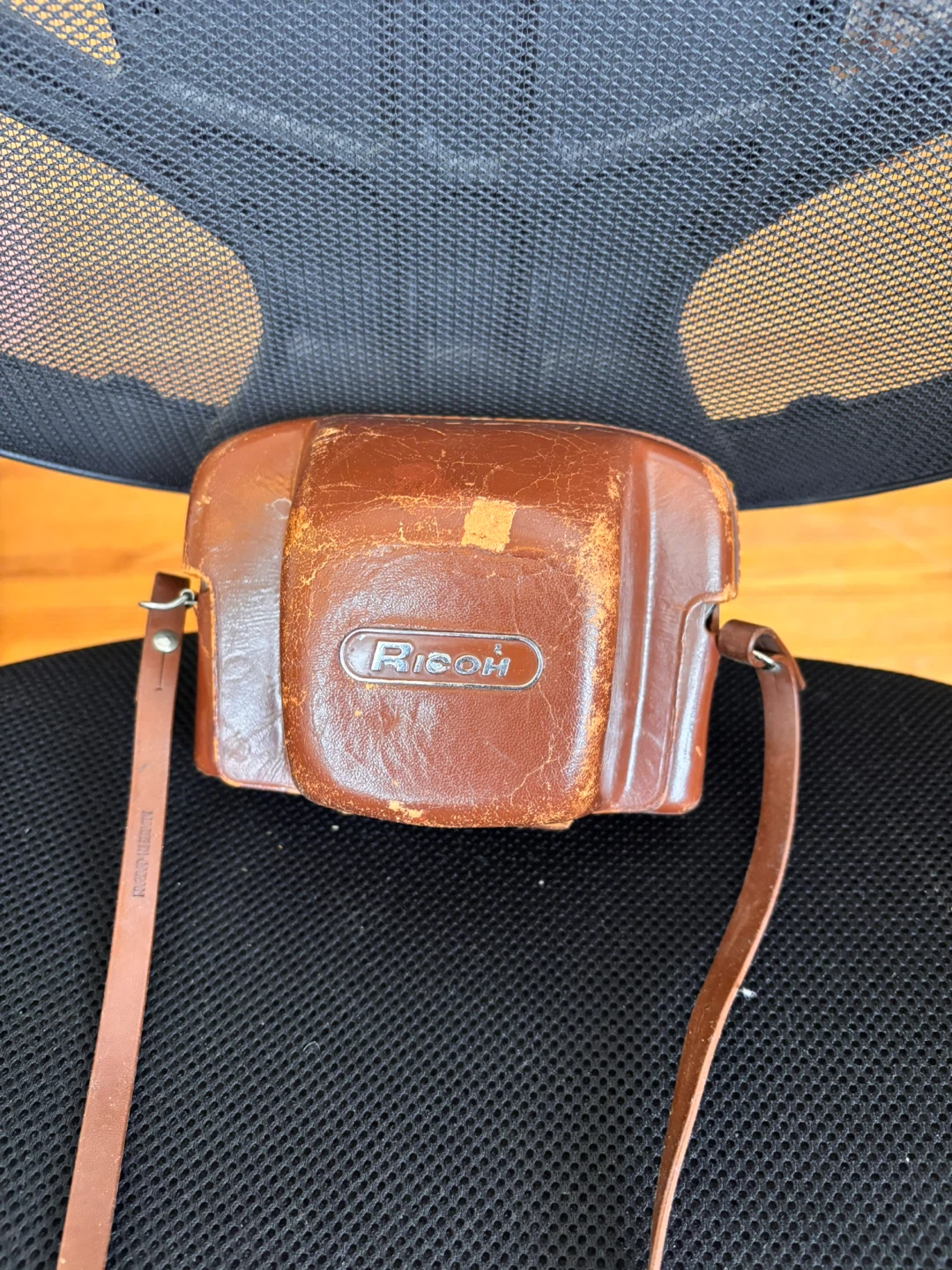 Ricoh 35 Flex Camera with Leather Case and Mini Tripod - photo 5