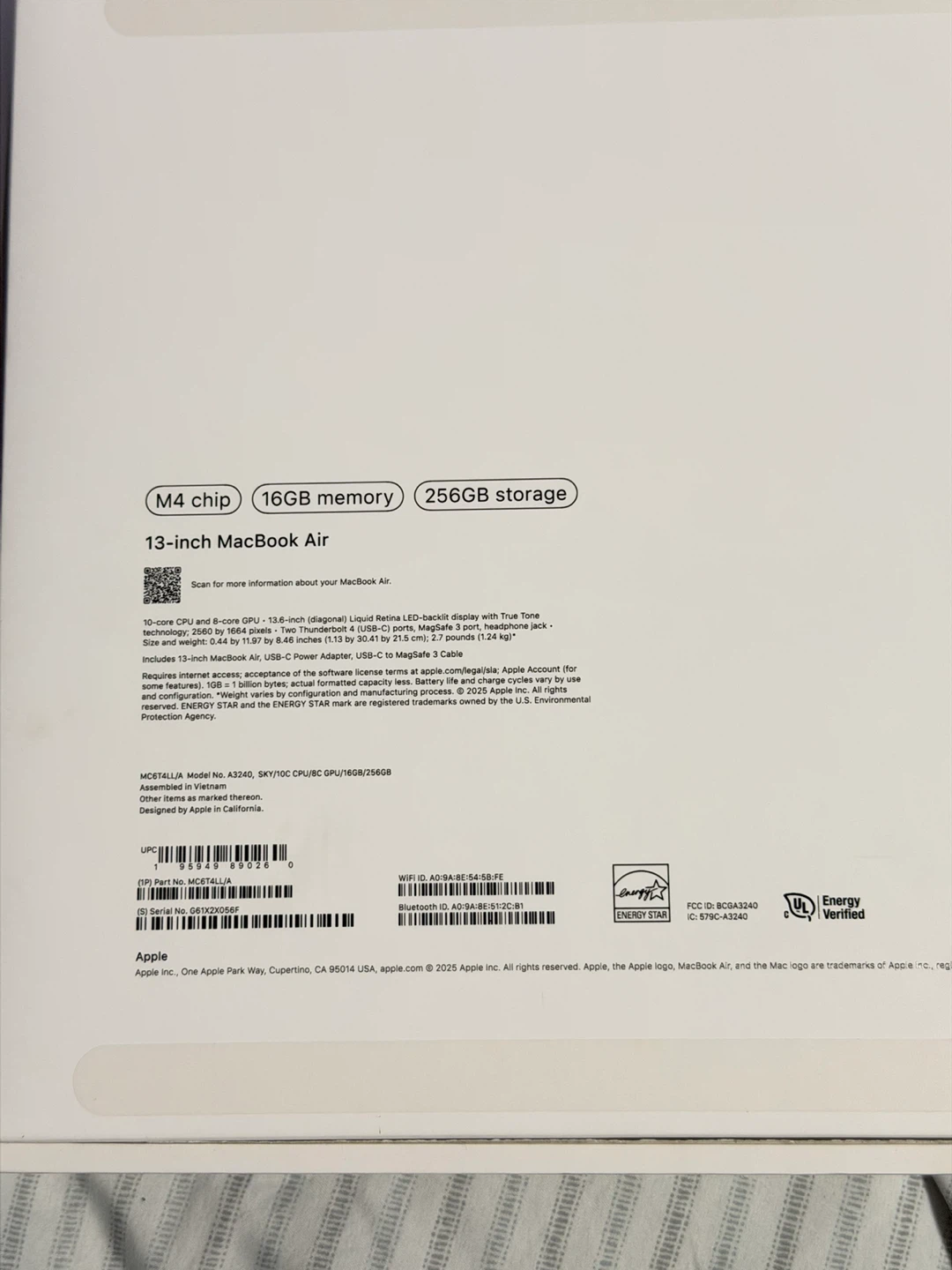Apple MacBook Air 13-inch M4 Chip 16GB Memory 256GB Storage - photo 3