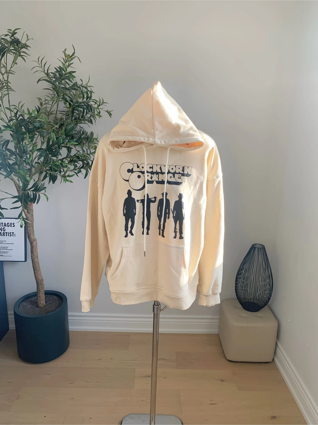 Brand New Cream Graphic Oversized Hoodie Unisex - photo 2