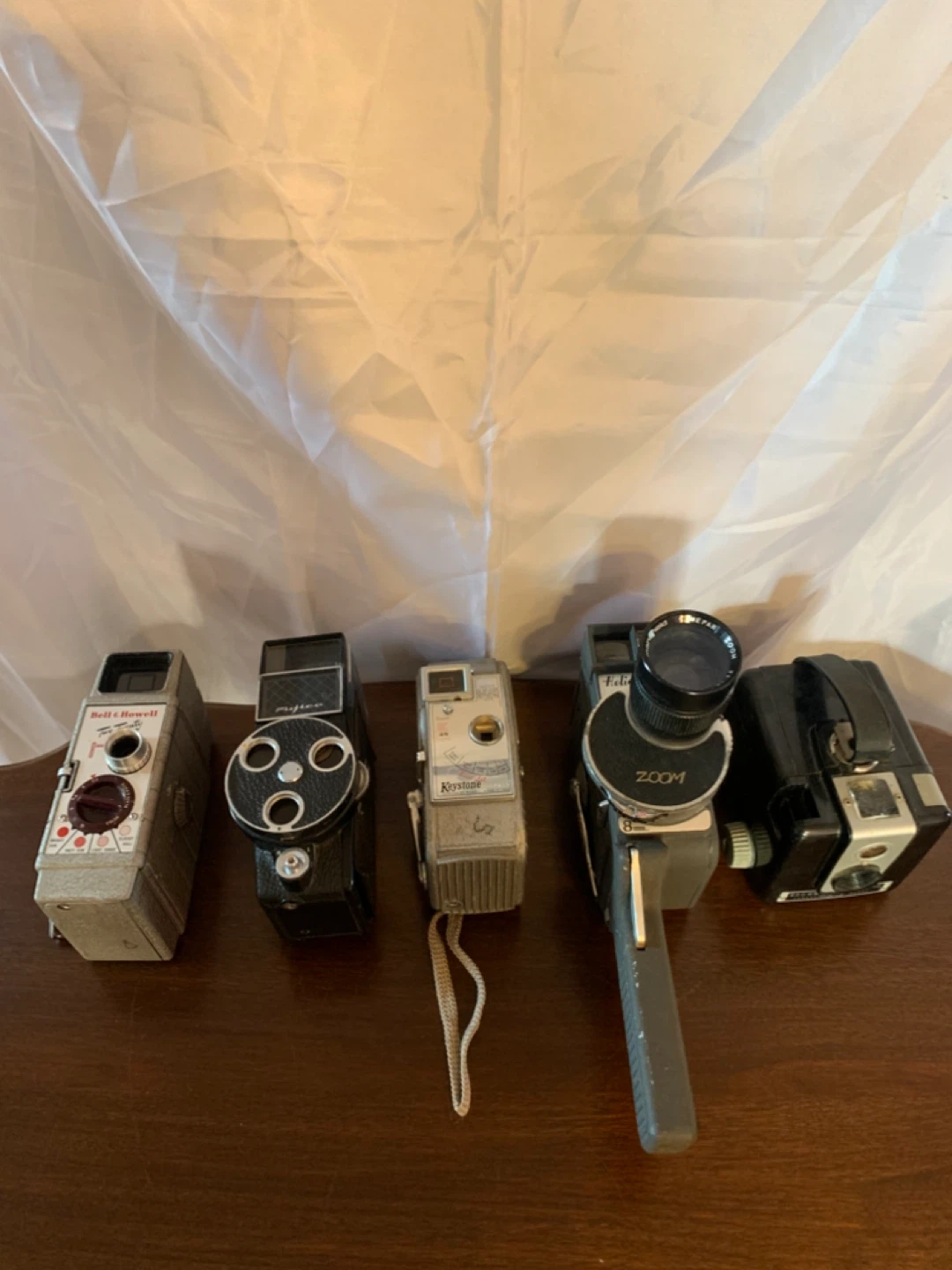 5 VINTAGE CAMERAS