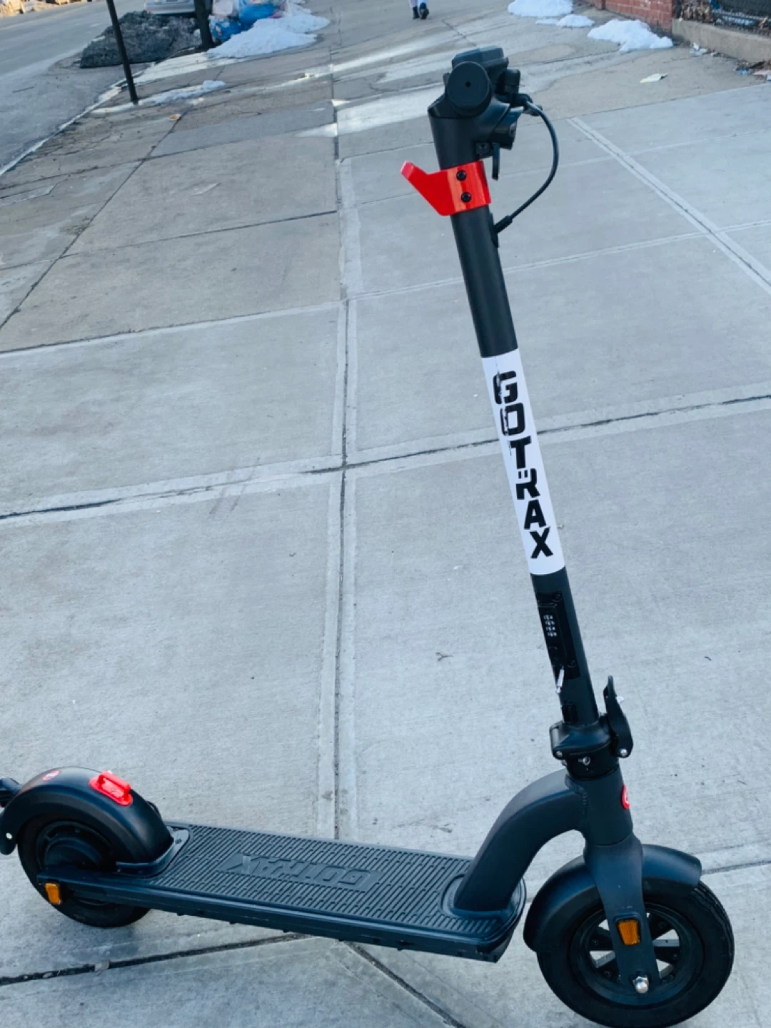 G4 GOTRAX Electric Scooter run fast - photo 4