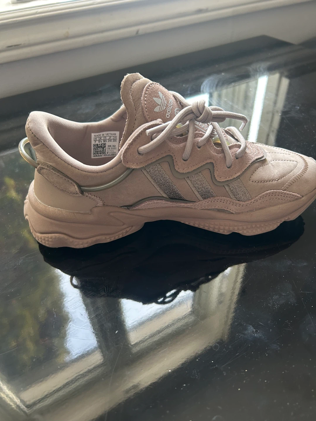 Adidas Ozweego Size 7 – Worn Only Twice (Like New!) - photo 3