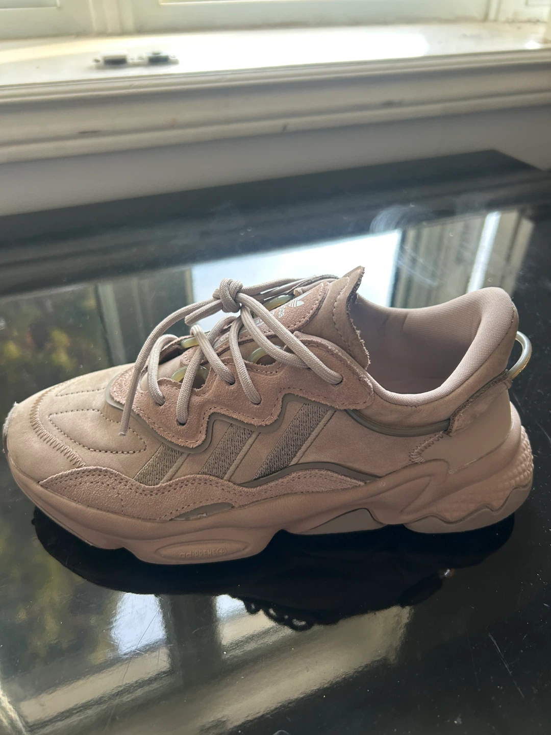 Adidas Ozweego Size 7 – Worn Only Twice (Like New!)