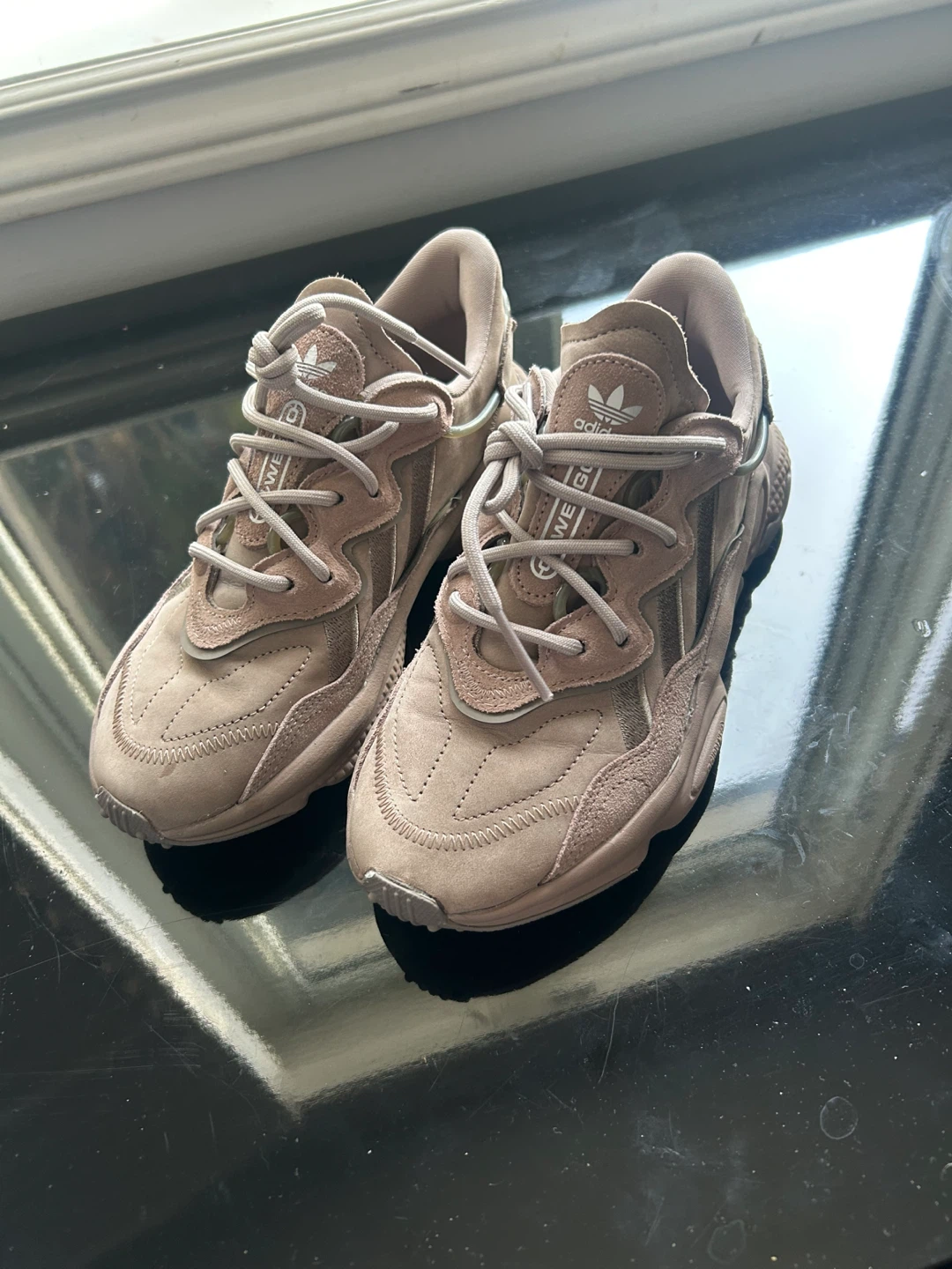 Adidas Ozweego Size 7 – Worn Only Twice (Like New!) - photo 2