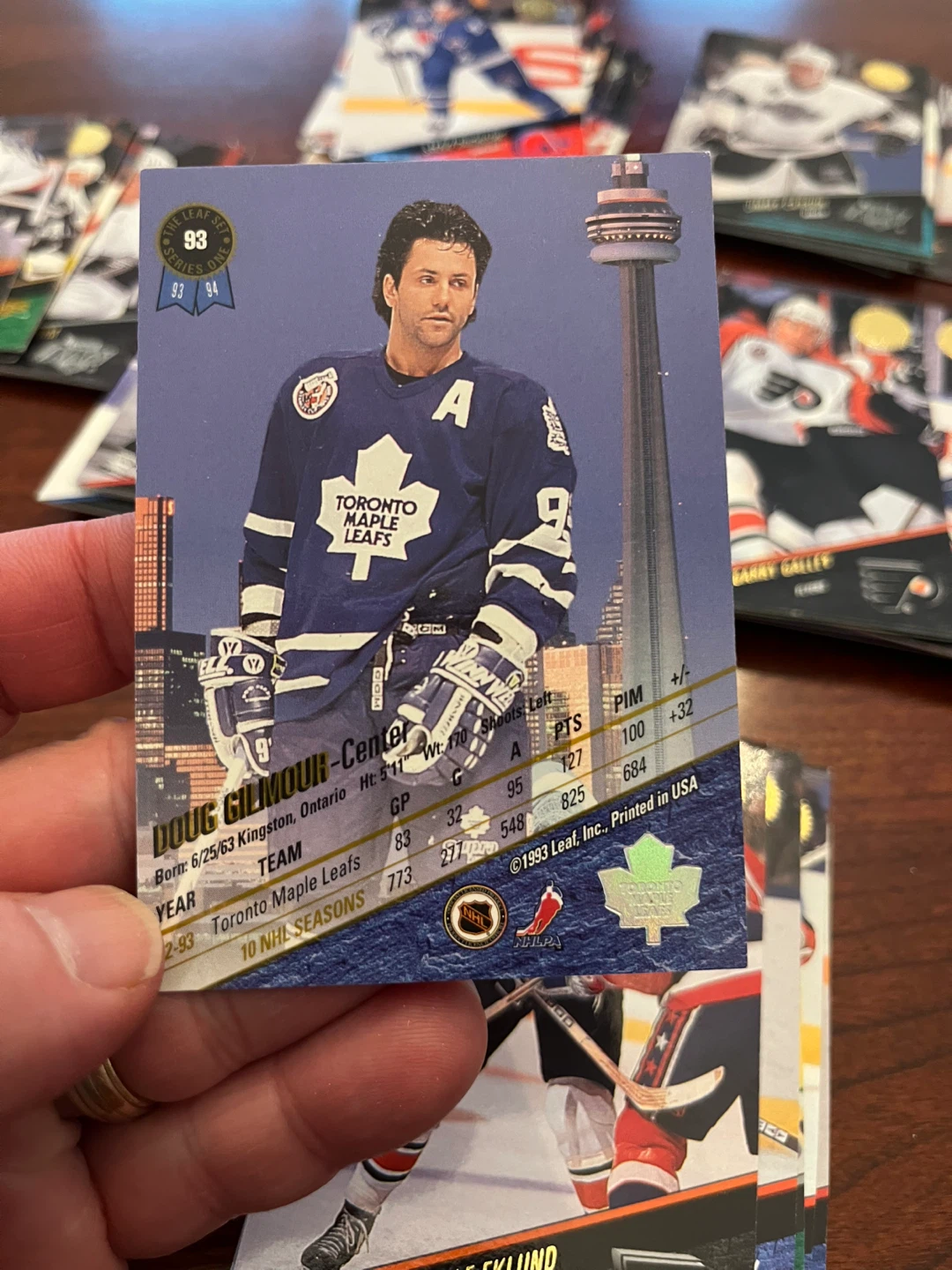 Various 1993 -94 Leaf Hockey Cards - photo 3