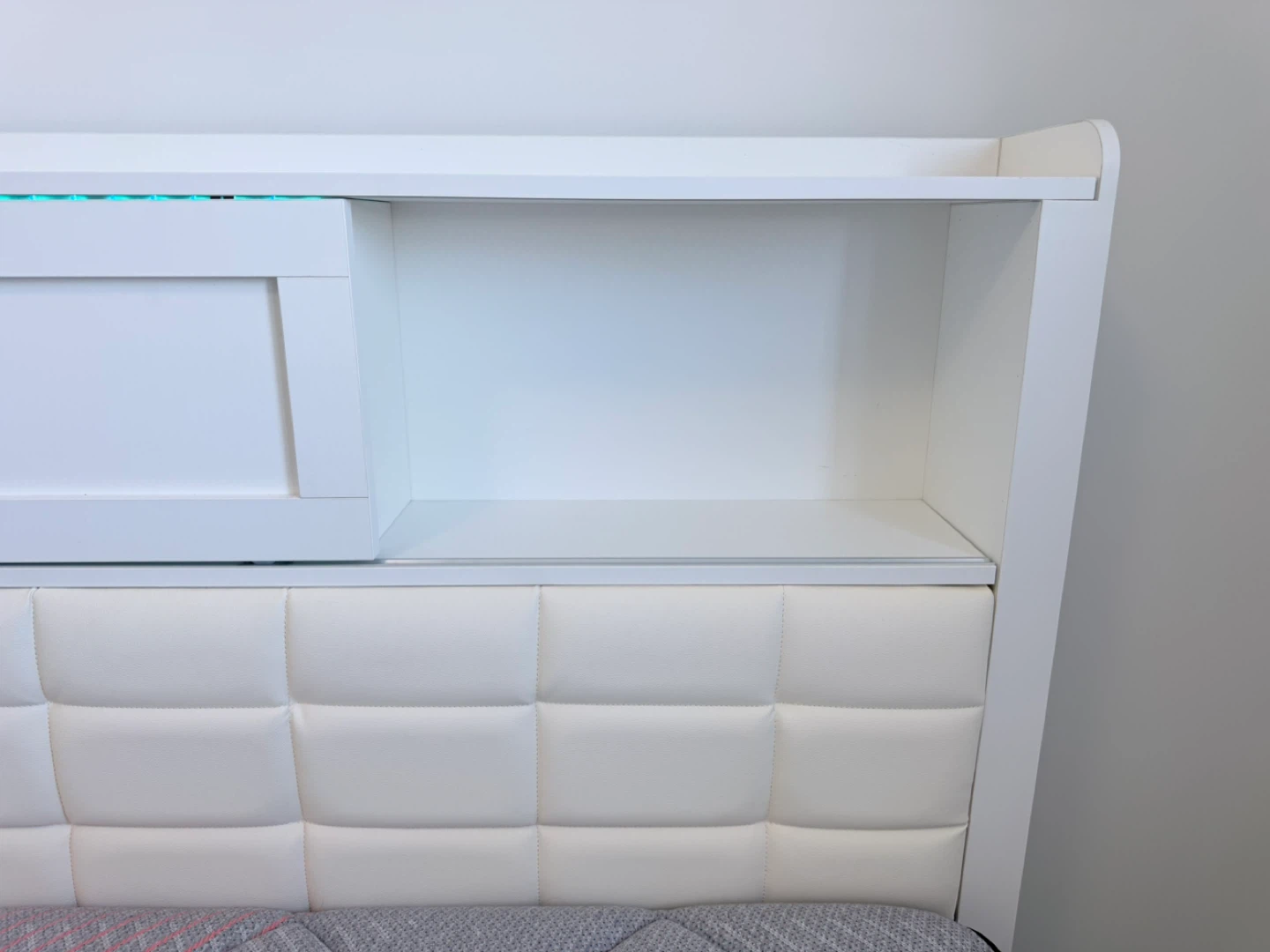 QUEEN White Bed Frame with Storage Headboard - photo 3