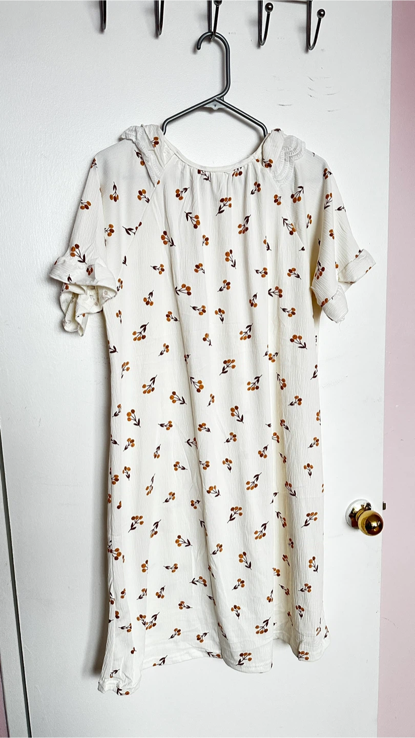 Vintage Style Cottagecore Nightgown – Floral & Lace Details - photo 2