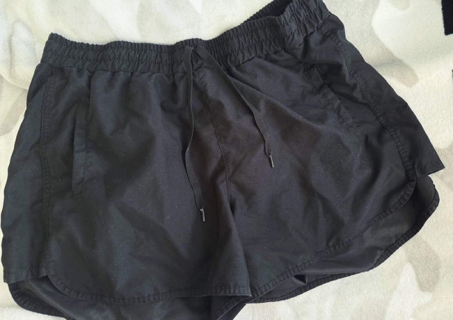 Women’s Clothing Bundle $20 for 5 items - photo 5