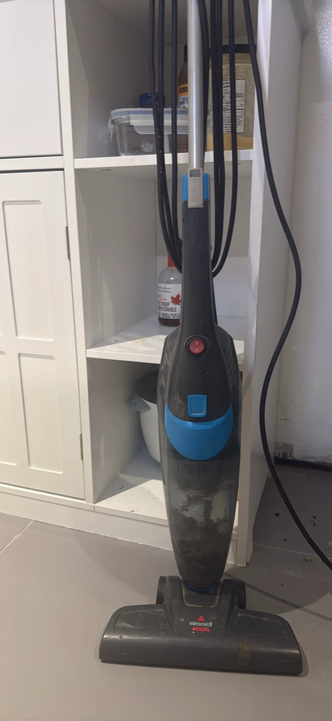 Bissell 2030C Vacuum Cleaner