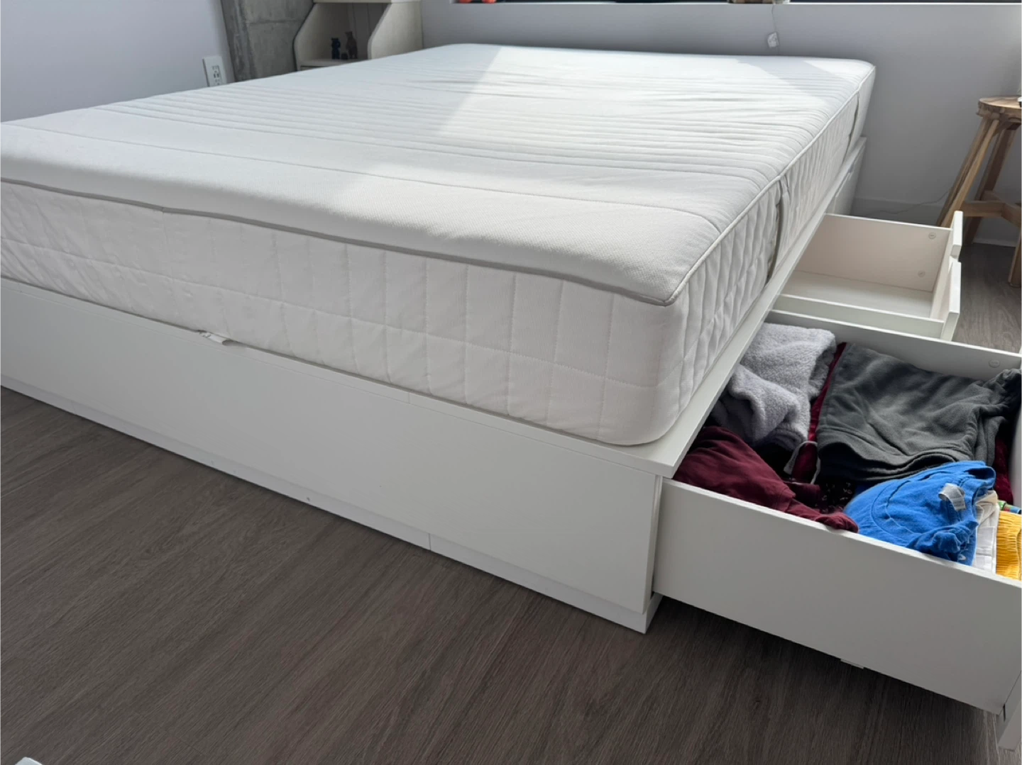 White Storage Bed Frame with Mattress - photo 3