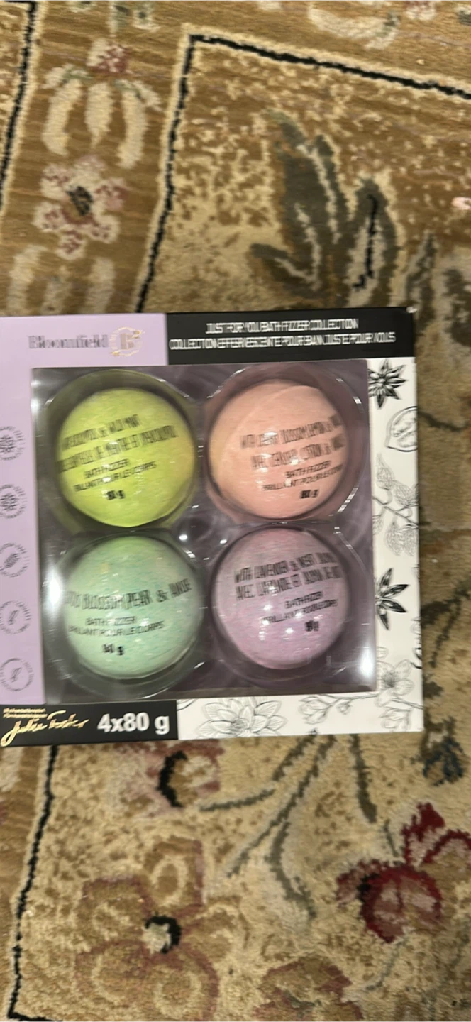 Bloomfield 4-Piece Bath Fizzer Collection