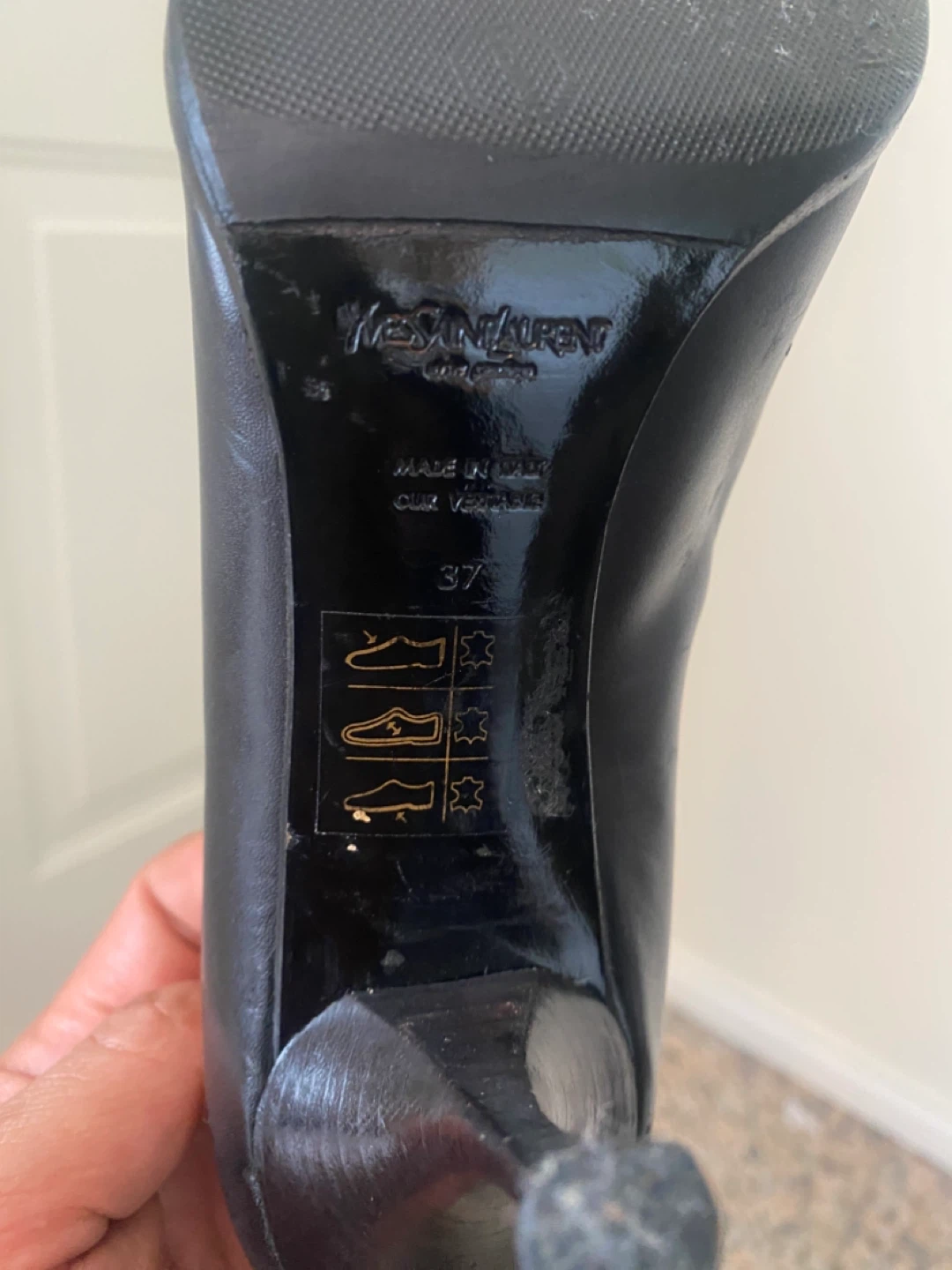 Yves Saint Laurent Black Leather Tassel Pumps - Size 37 - photo 4