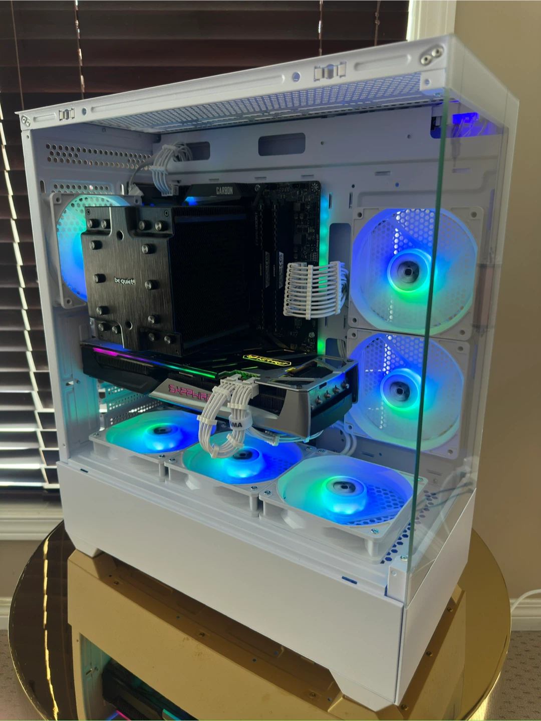 CUSTOM GAMING PC - Sapphire Nitro+ RX 5700XT + Ryzen 7 3800X
