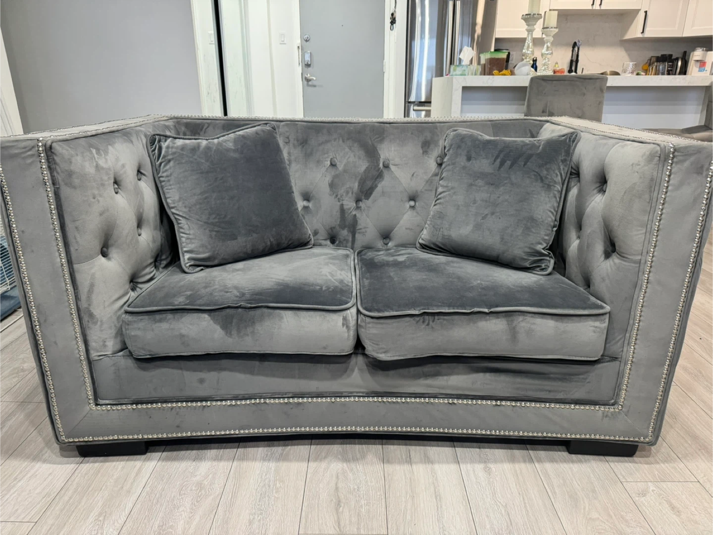 Grey Velvet Tufted Sofa - photo 3