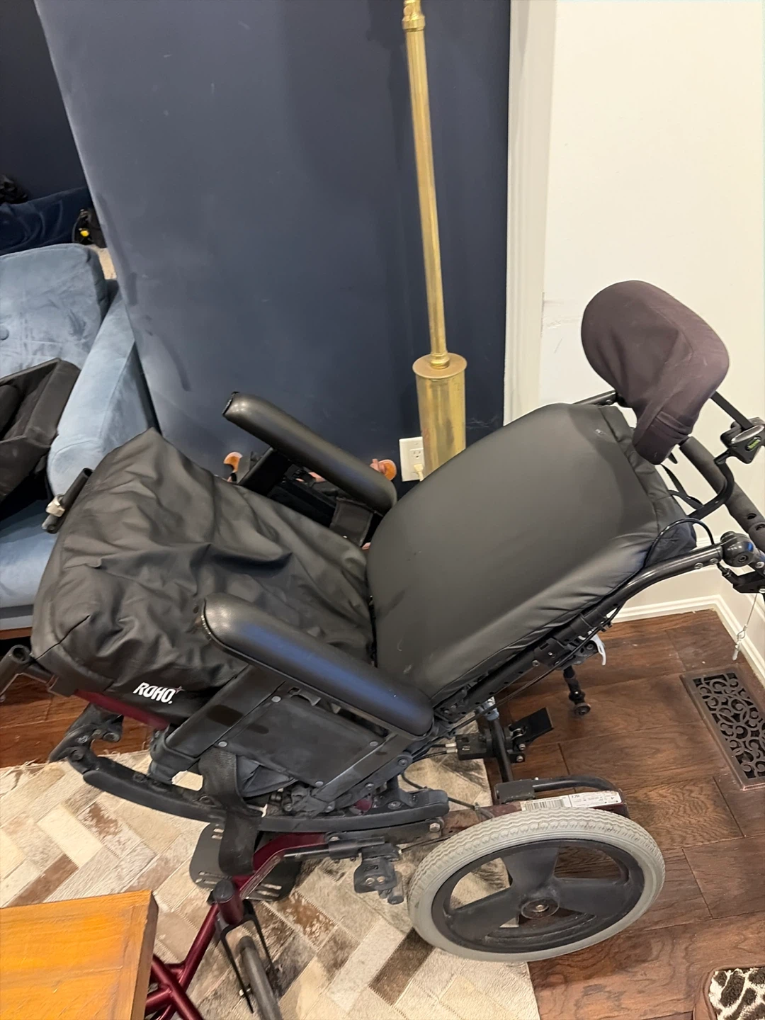 ROHO Wheelchair Cushion - photo 2