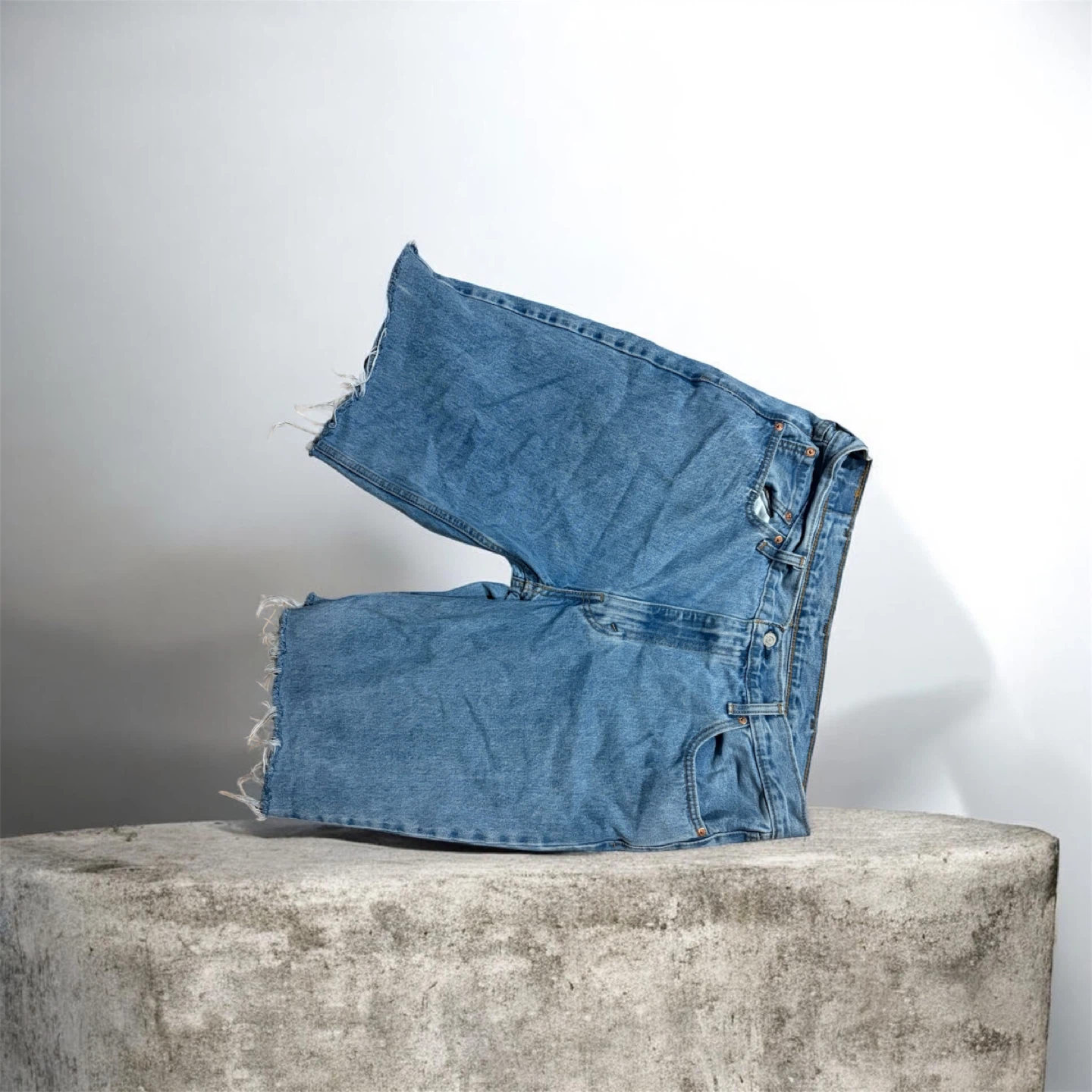 Levi's 550 Relaxed Fit Denim Shorts Men's Size 38x12