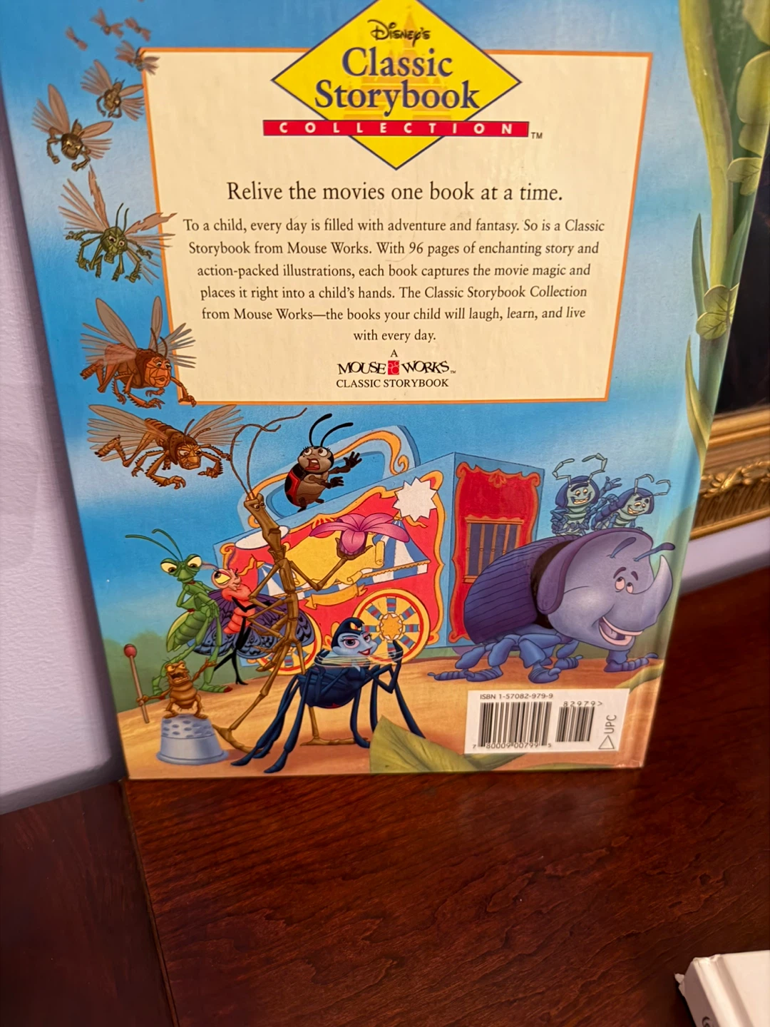 A Bug's Life Classic Storybook - Disney Pixar - photo 2