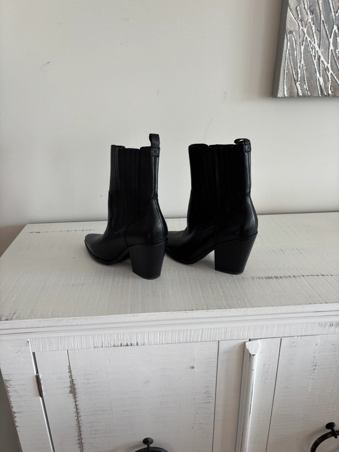 Also black cowboy boots. Size 7 - photo 2
