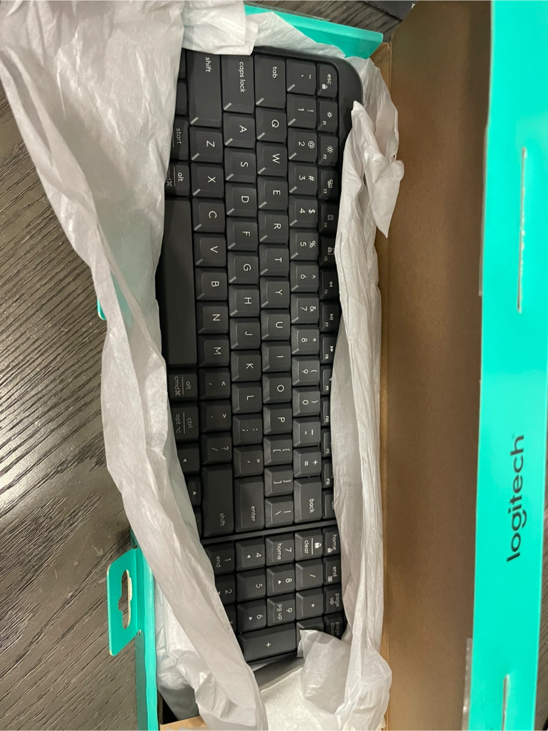 Logitech MK250 Wireless Keyboard and Mouse Combo - photo 3