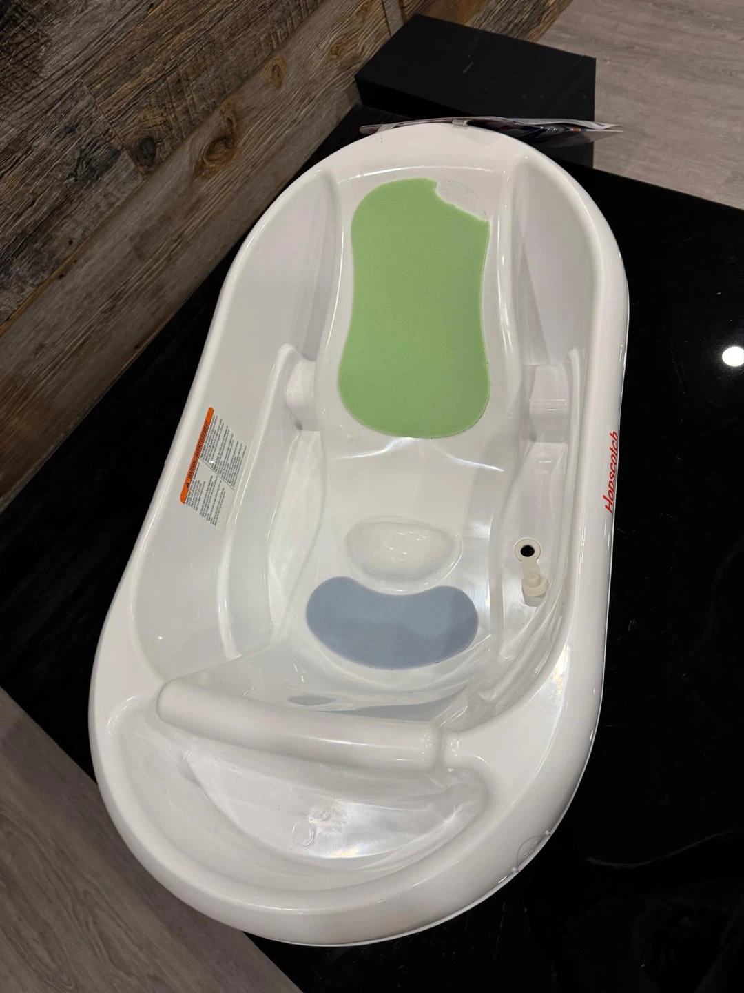 Hopscotch Baby Bath Tub with Infant Support - photo 2