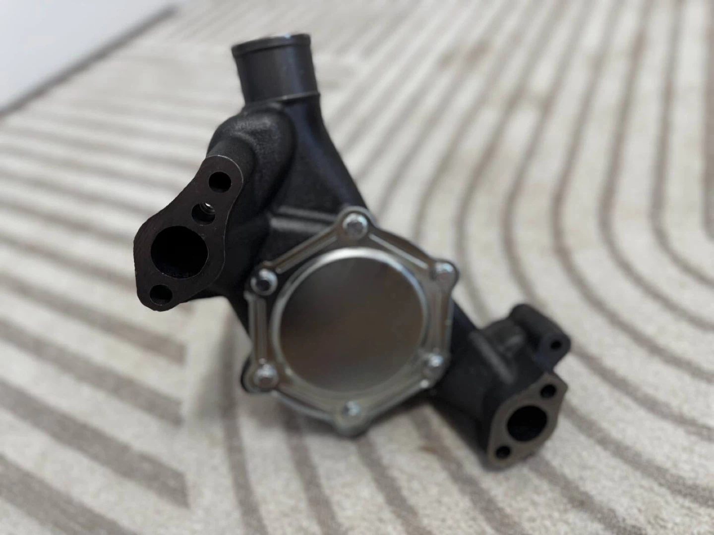 Gates 43099 Engine Water Pump – Open Box (Like New) - photo 3
