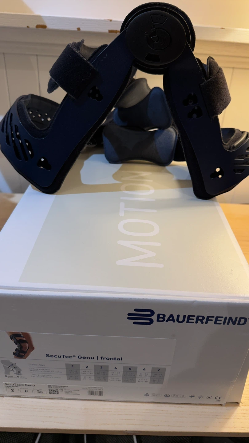 Bauerfeind SecuTec Genu Knee Brace Size 2