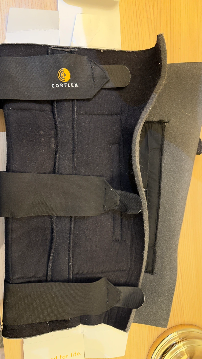 Corflex 20" Compression Knee Immobilizer with Pockets