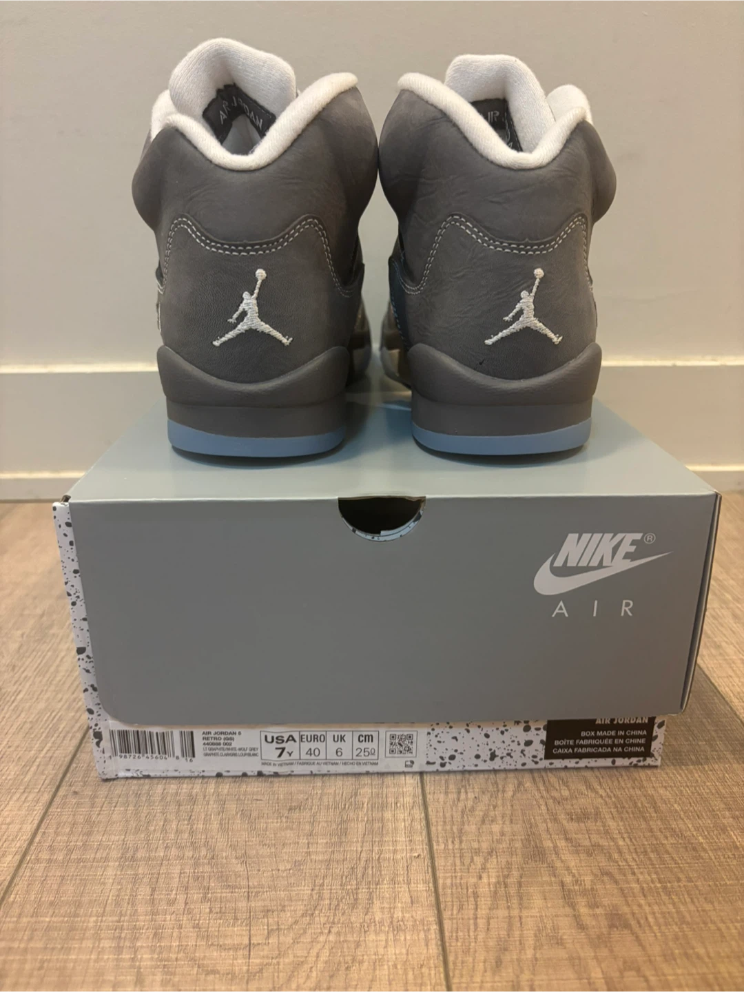 Jordan 5 Wolf Grey size 7y - photo 3