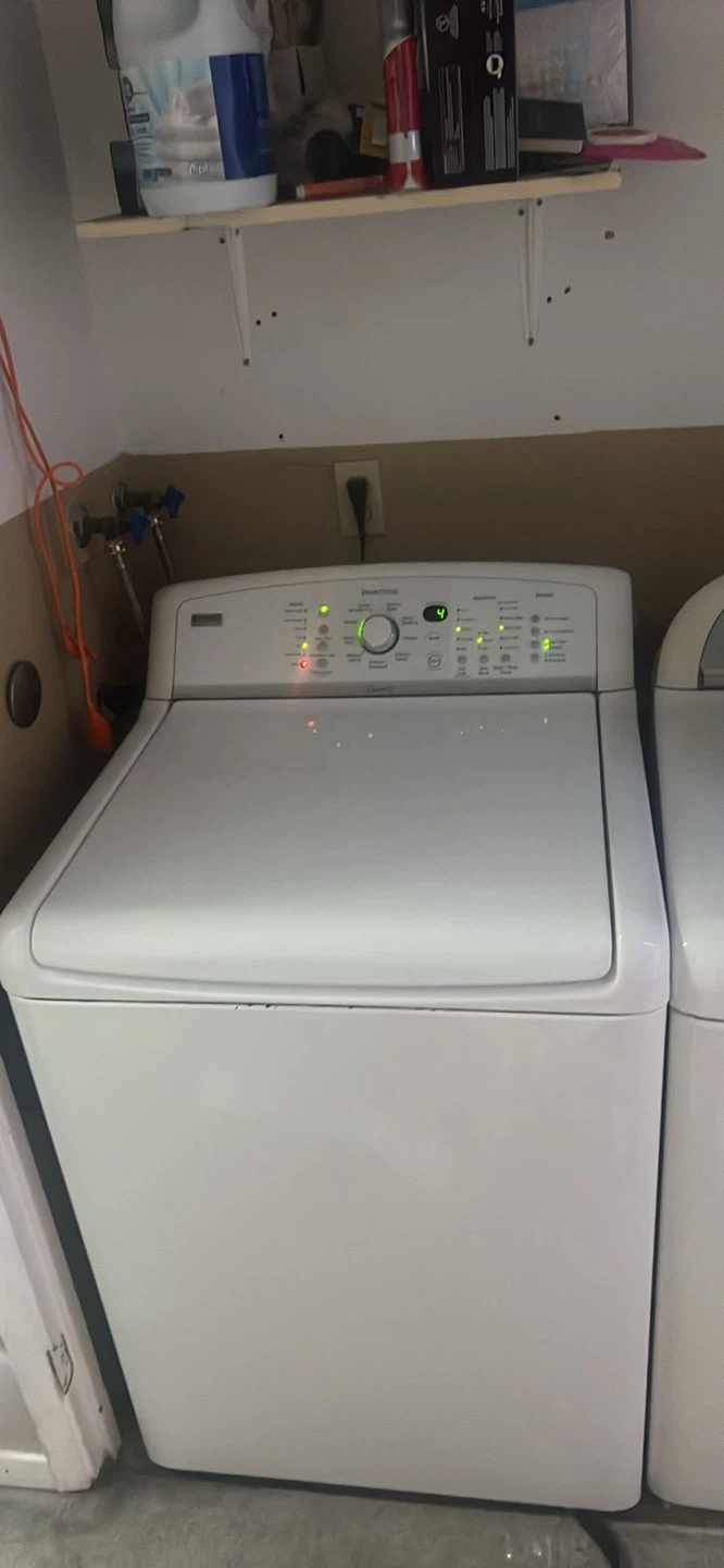 White Whirlpool Washer and Dryer Set - photo 2