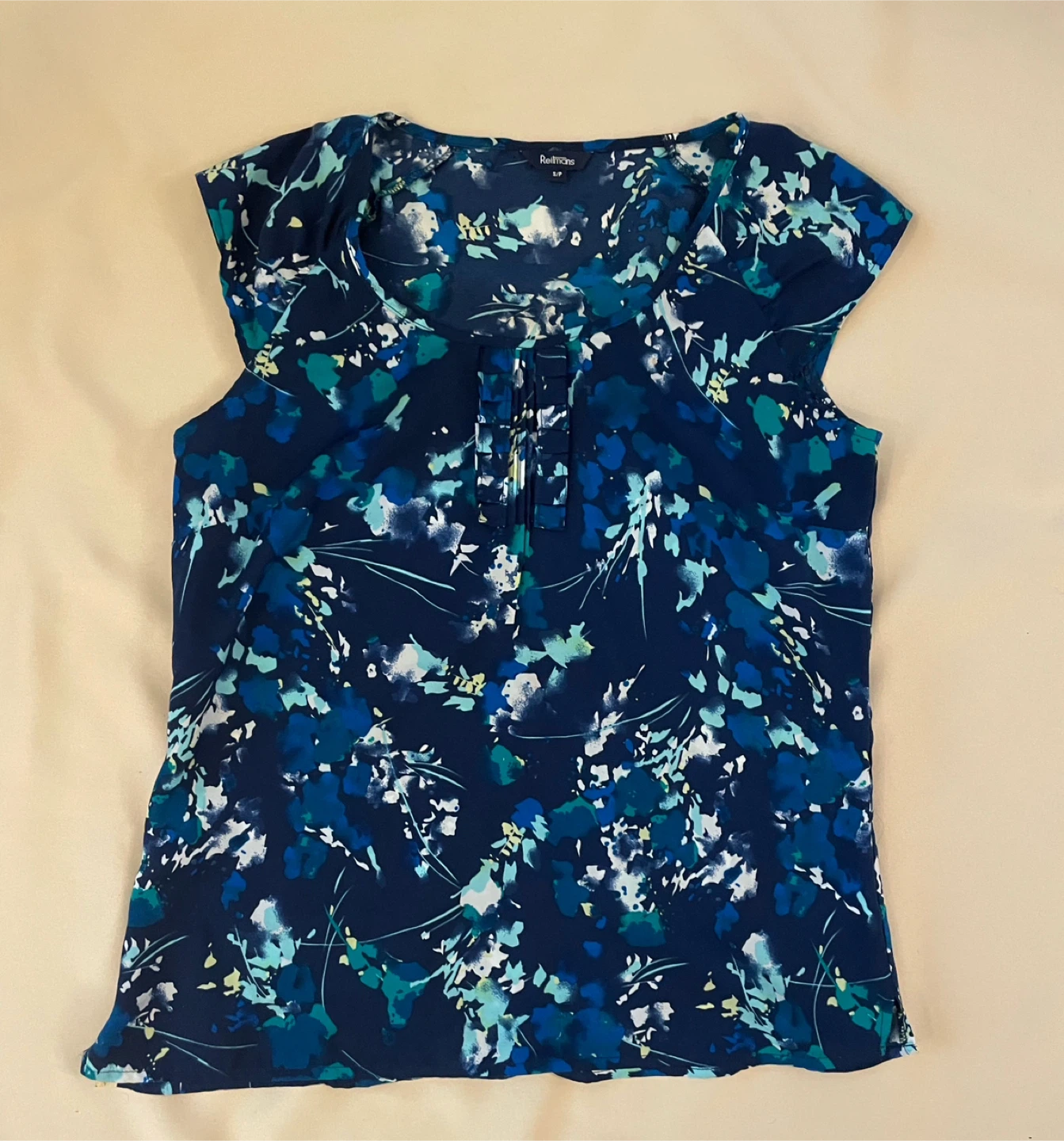Bundle of women's tops and bras - photo 5
