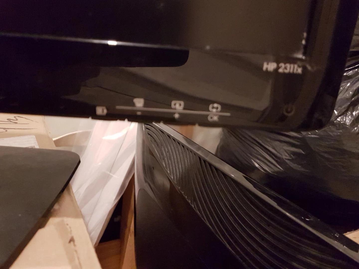 HP 2311x 23-inch LCD Monitor - photo 3