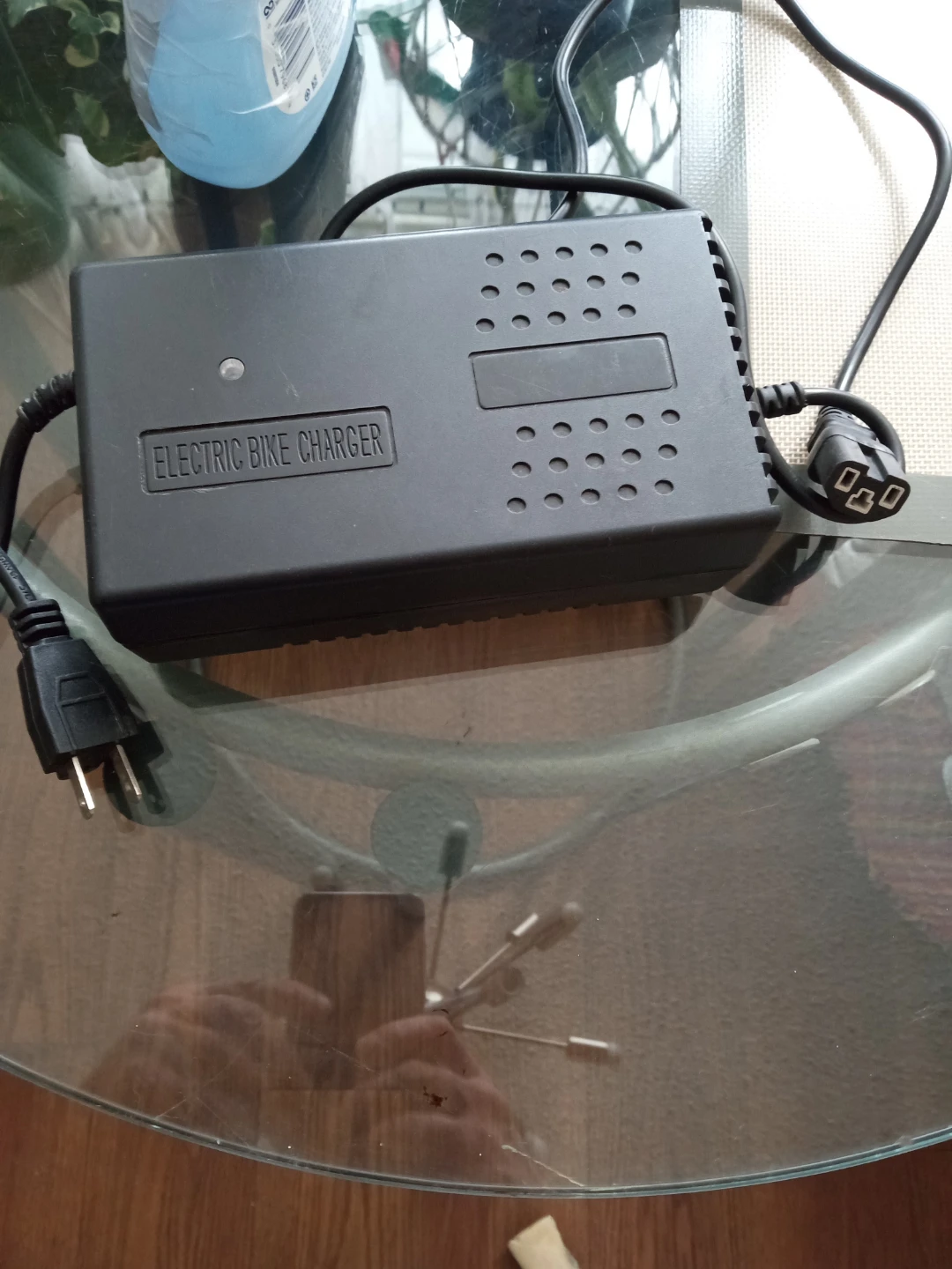 E bike bat charger - photo 3