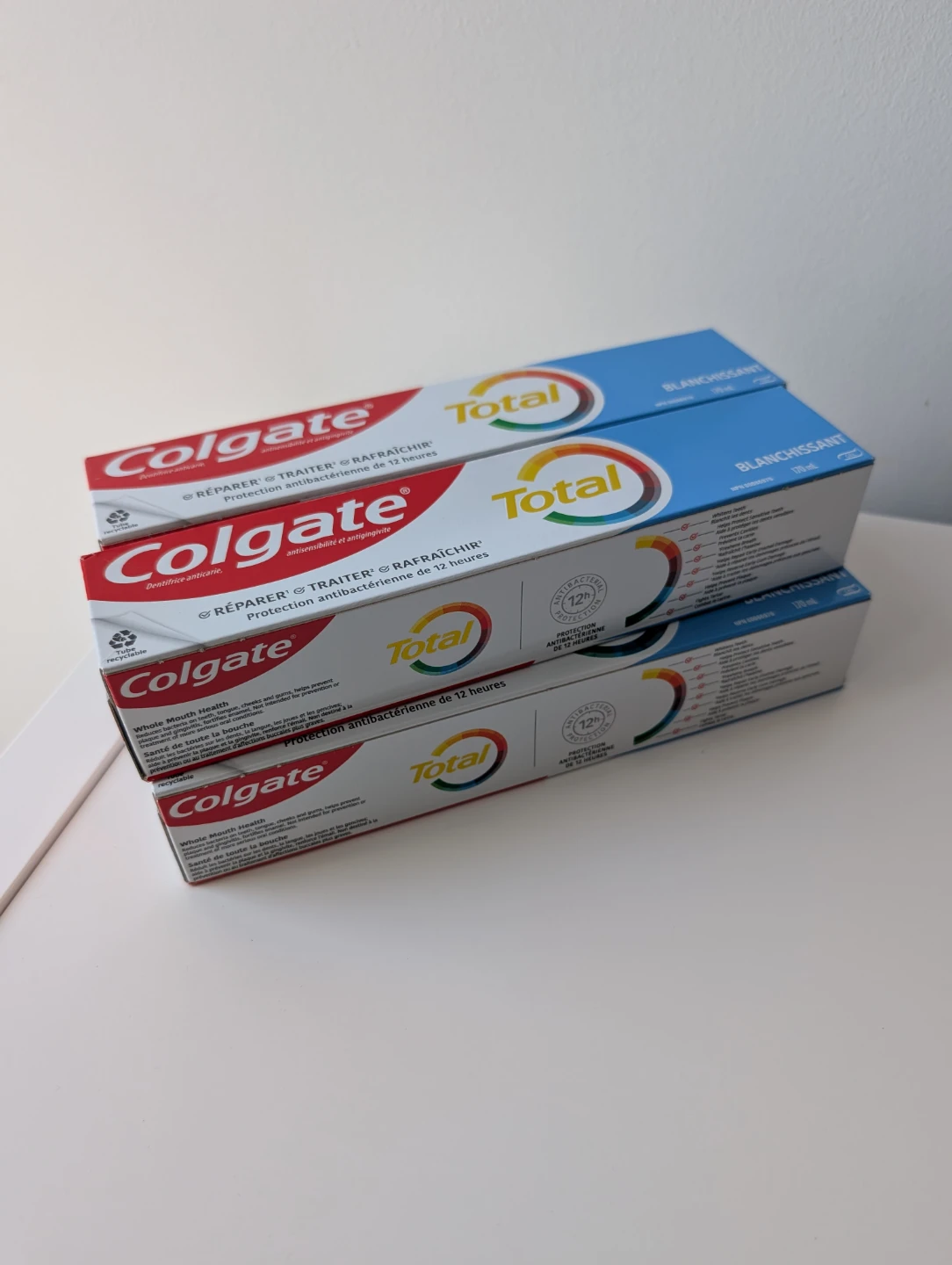 4 x 170 ml large size Colgate Total Whitening Toothpaste
