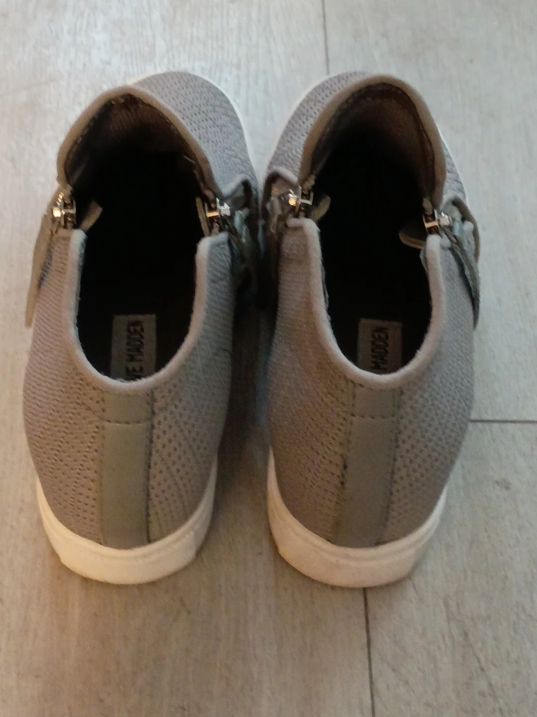Steve Madden Gray Wedge Sneakers Size 7.5 - photo 4