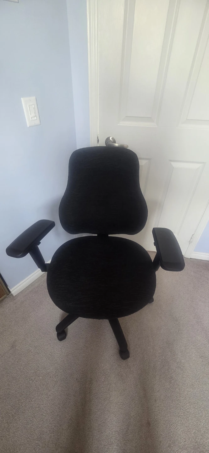 Global Tritek mid-back black office chair - photo 3