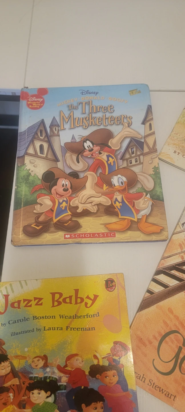 5 Children's Book Bundle - photo 5
