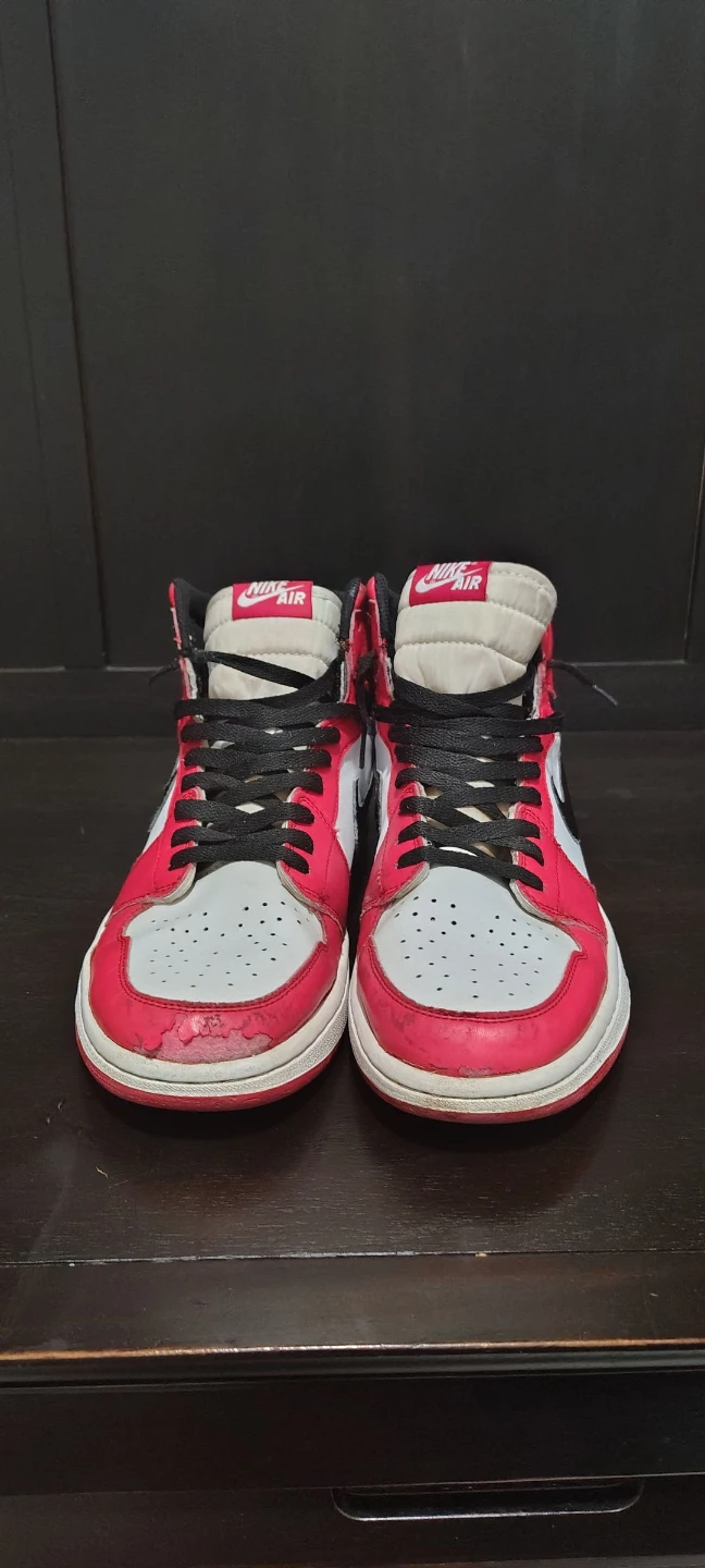 Nike Air Jordan 1 Chicago - photo 2