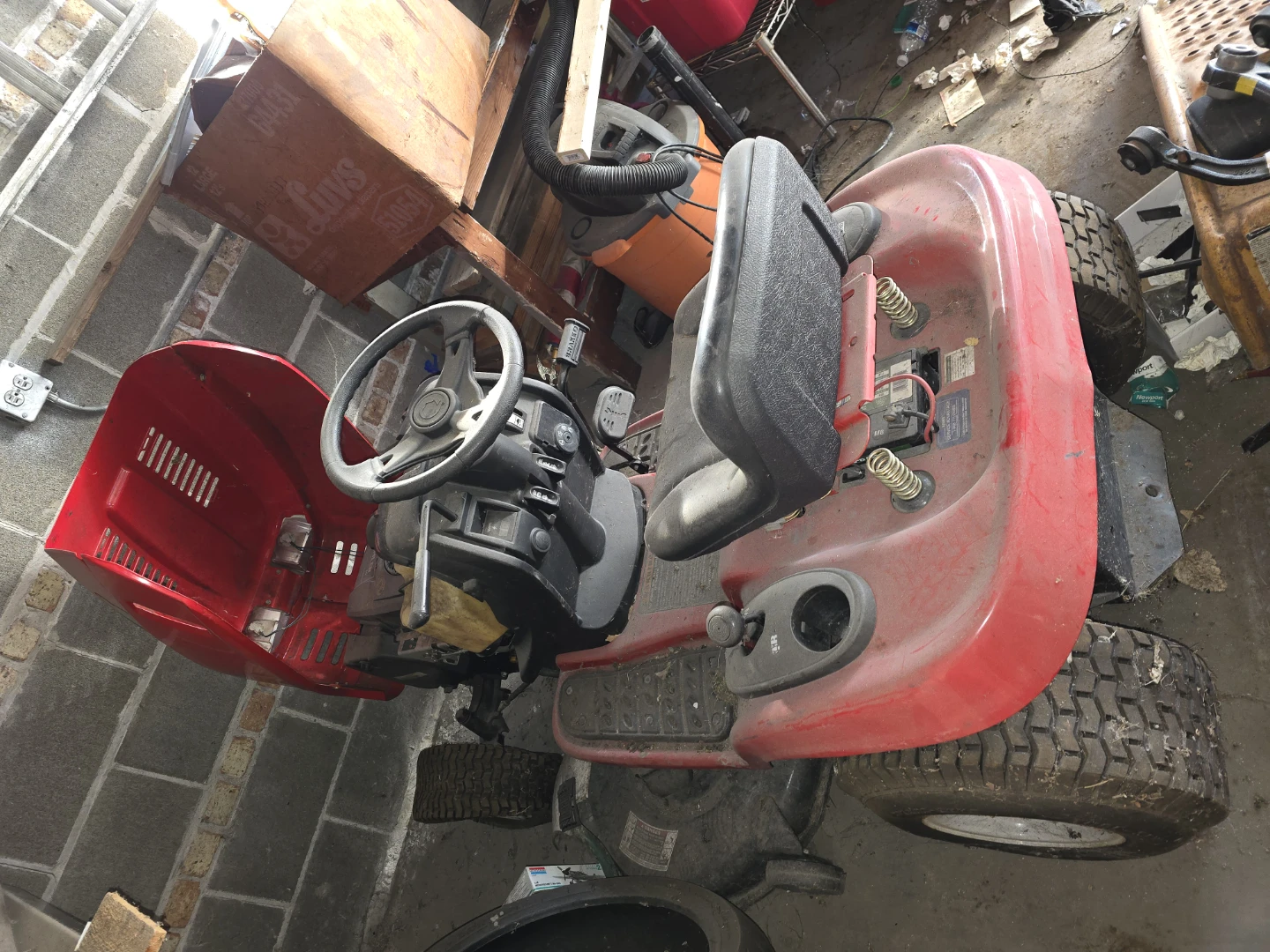 Troy-Bilt 42" Riding Mower - Twin-Blade Side Discharge Deck - photo 5