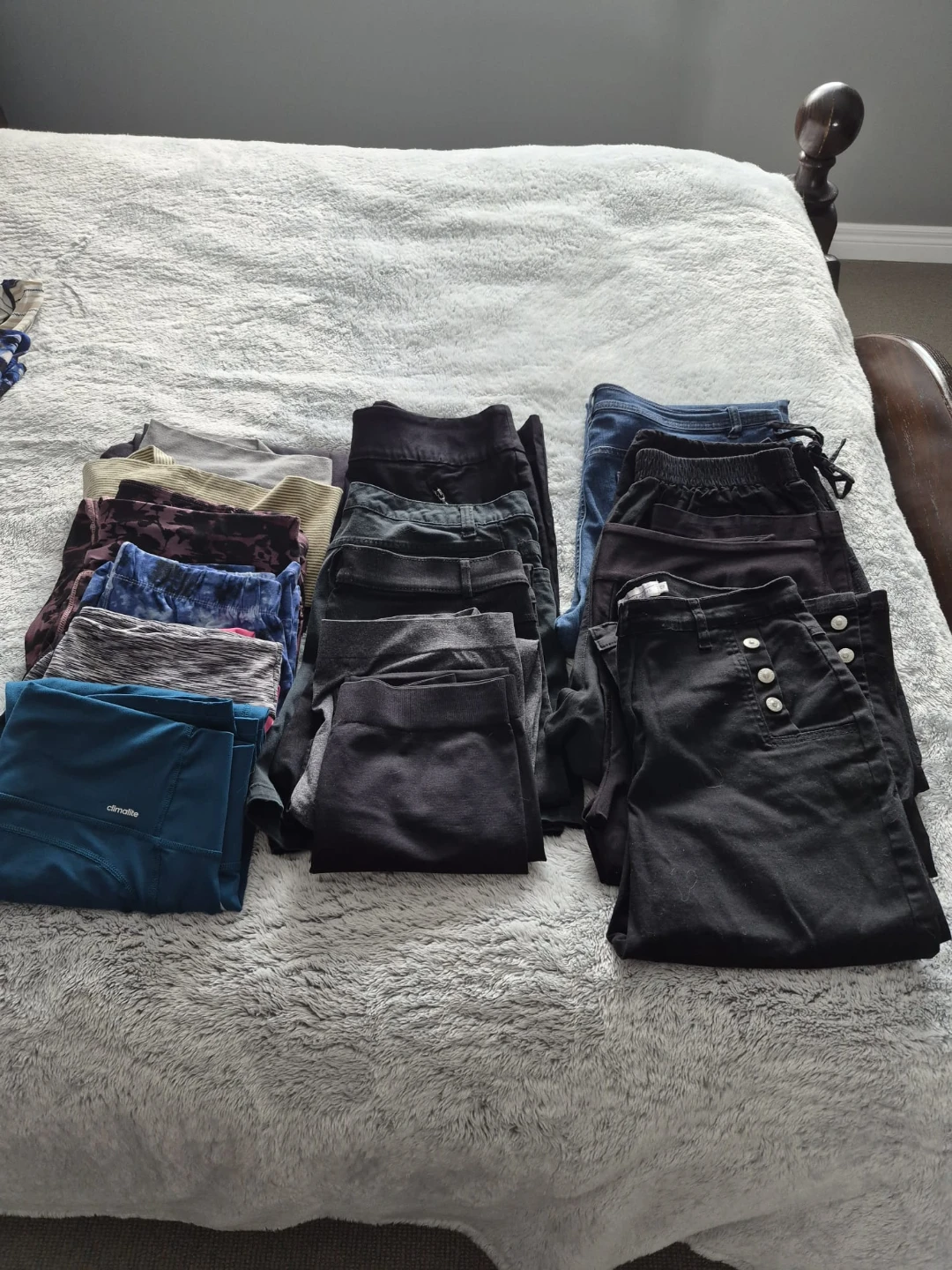 Large Women's Pants and Leggings Bundle - EUC