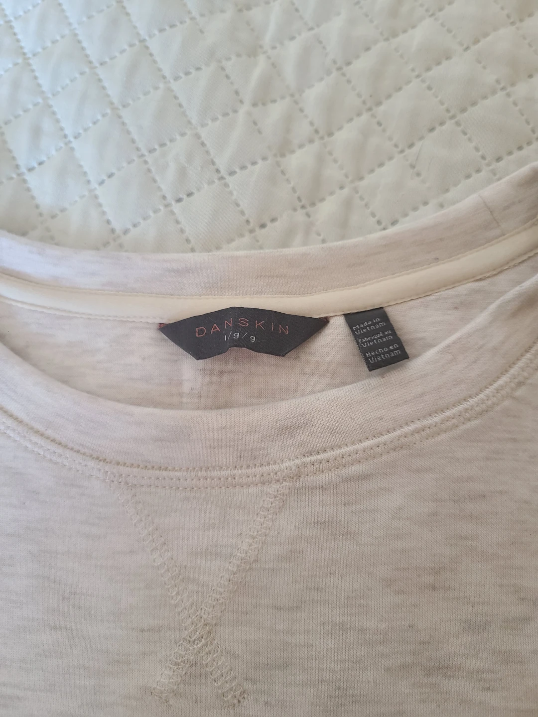 Danskin Women's oatmeal colour  Crewneck tshirt - Size L - photo 2