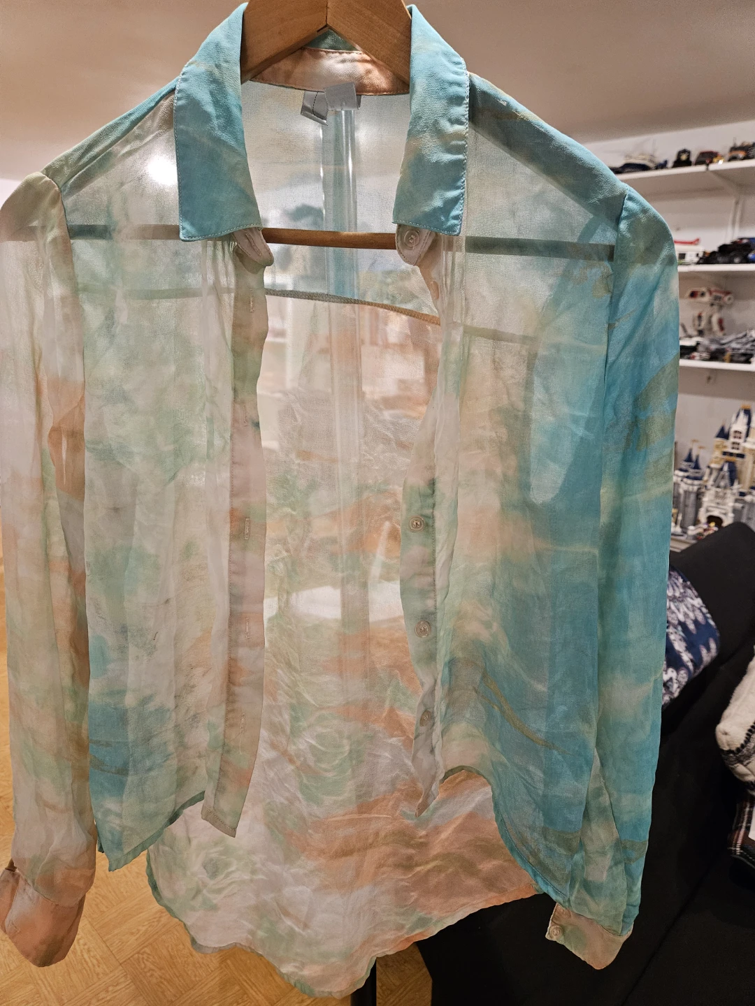 Forever 21 Abstract Print Sheer Button-Up Shirt Size S