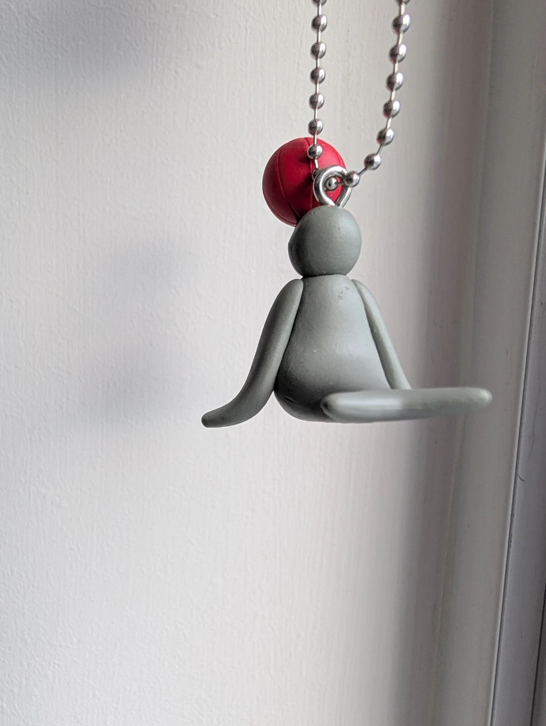 (new) Cute Robby keychain, pingu, Seal with Ball Keychain - photo 2