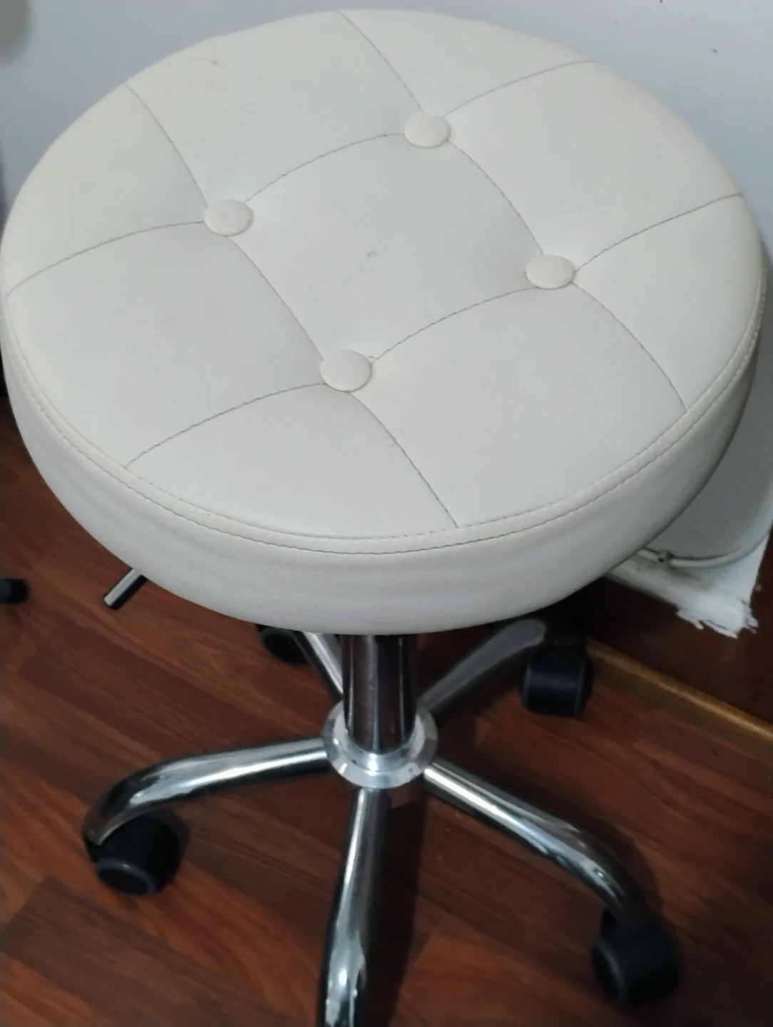 🥕"White Rolling Stool . - photo 2