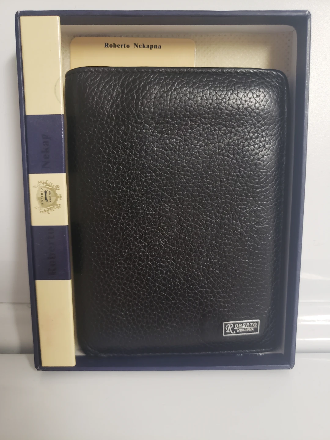 Brandnew Roberto Nekapma Black Leather Bifold Wallet