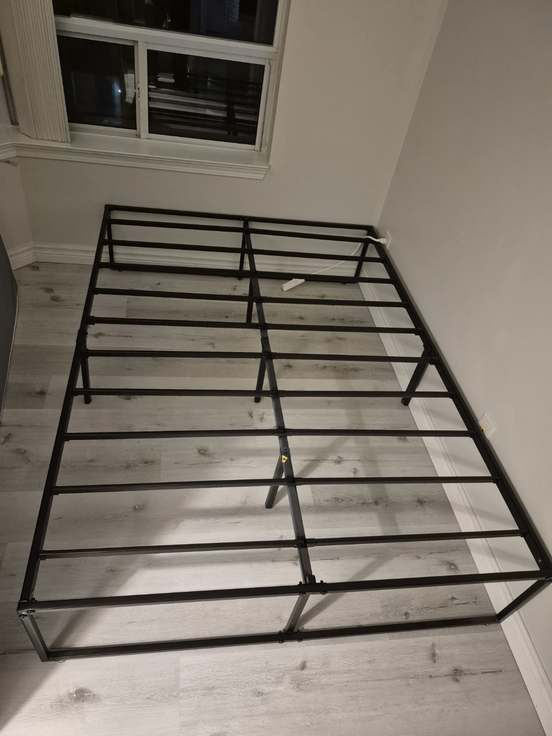 Metal Bed Frame (Double size)
