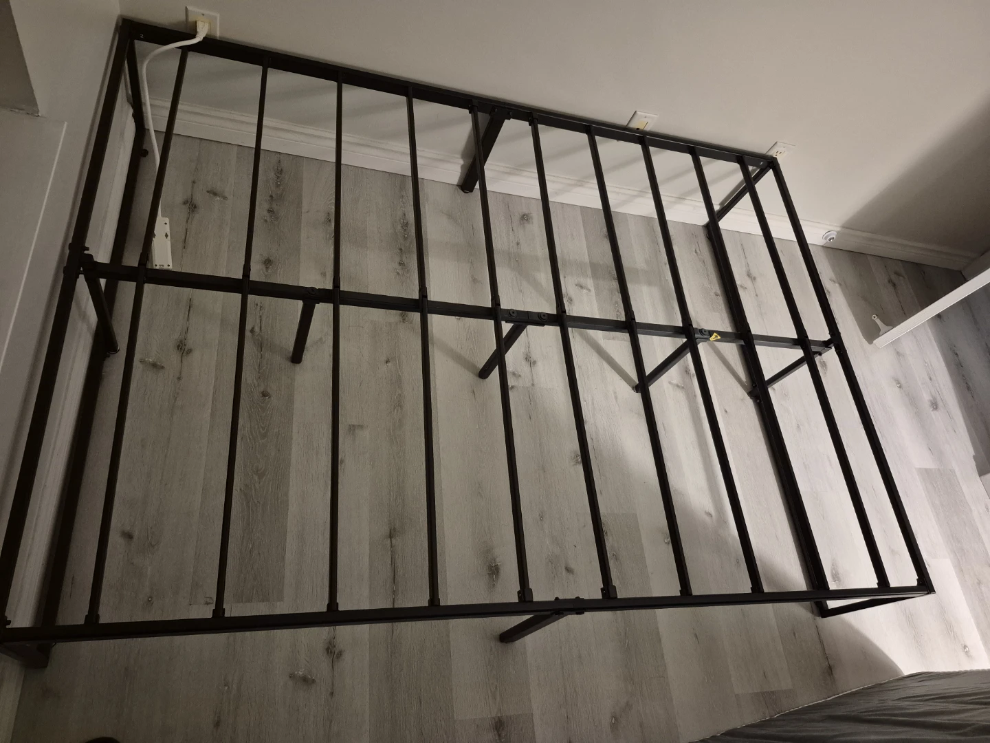Metal Bed Frame (Double size) - photo 2