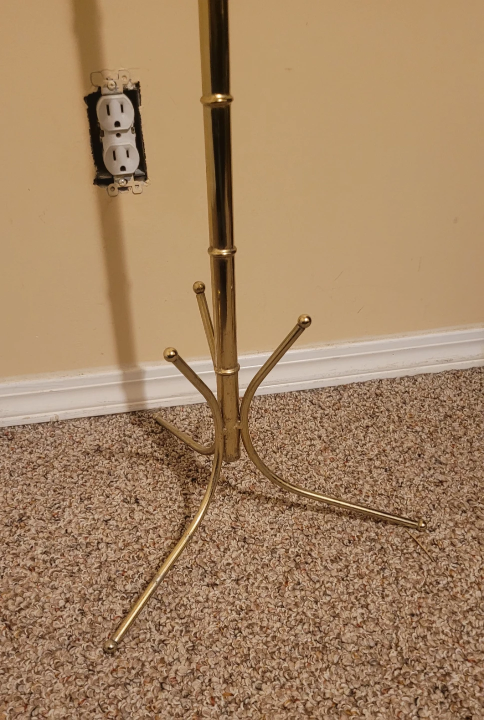 Vintage Brass Towel Rack - photo 4