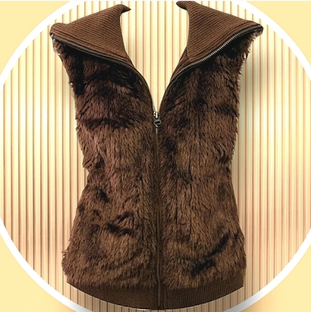 🏆 Luxury Faux Fur Vest Sweater Back w Pockets by Adrienne Landau - photo 2