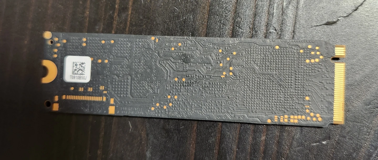 Micron 256GB NVMe Gen3 x4 M.2 SSD - photo 2