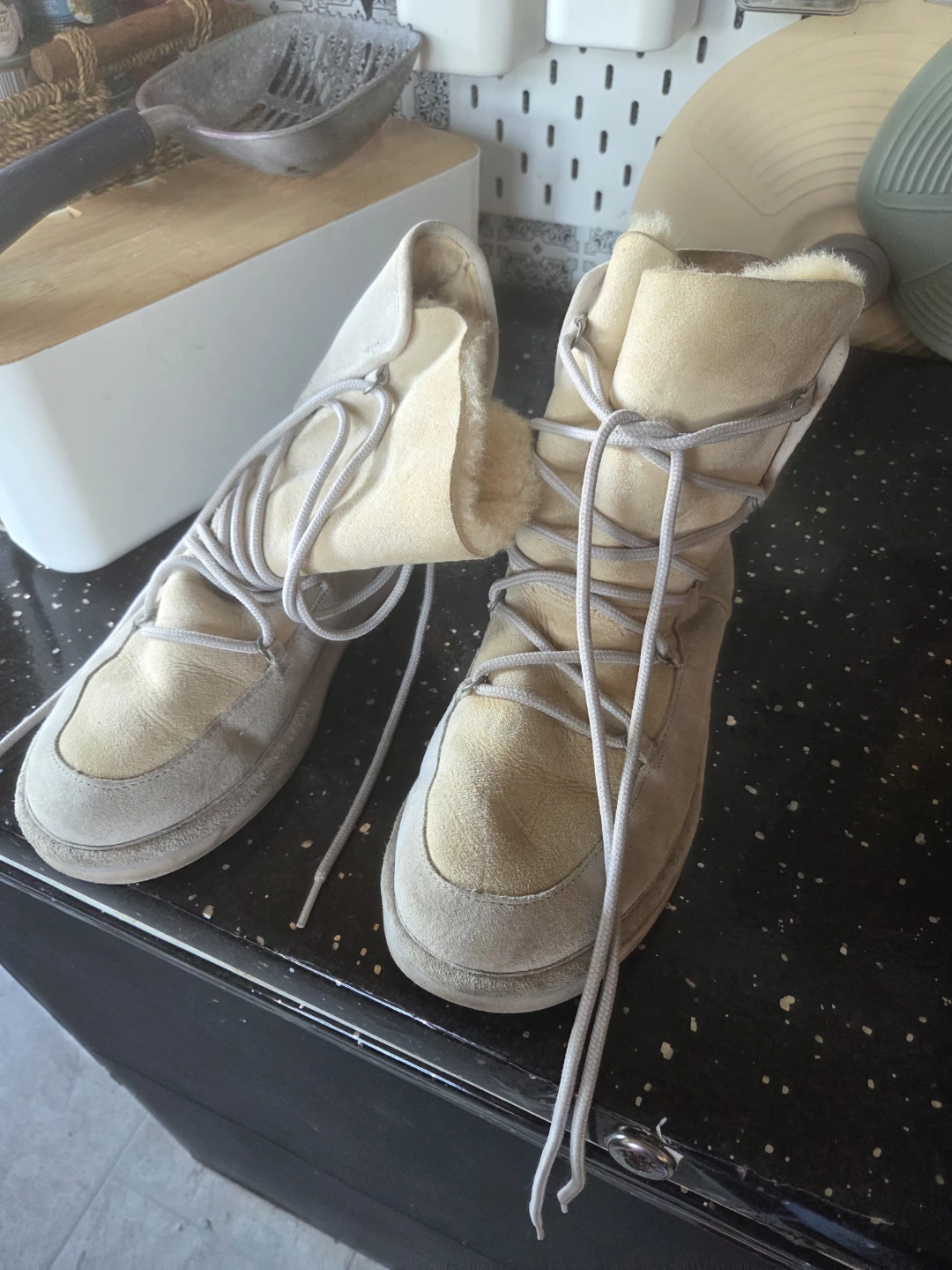 UGG Boots - Beige 🏆